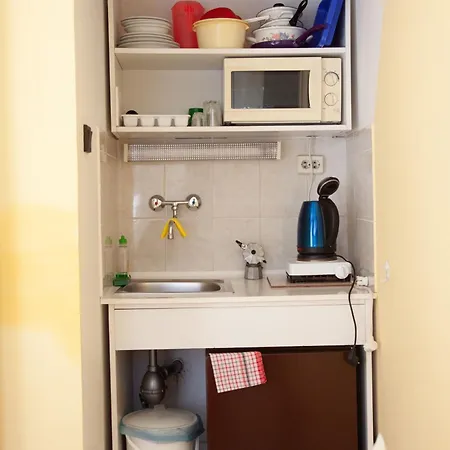 Lägenhet Andornaki Apartman *